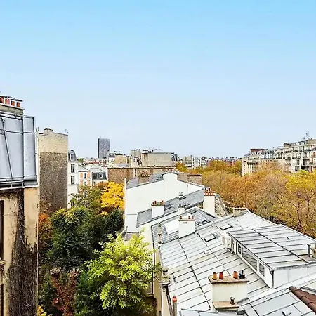 à Paris, Près De L'arc De Triomphe Parigi